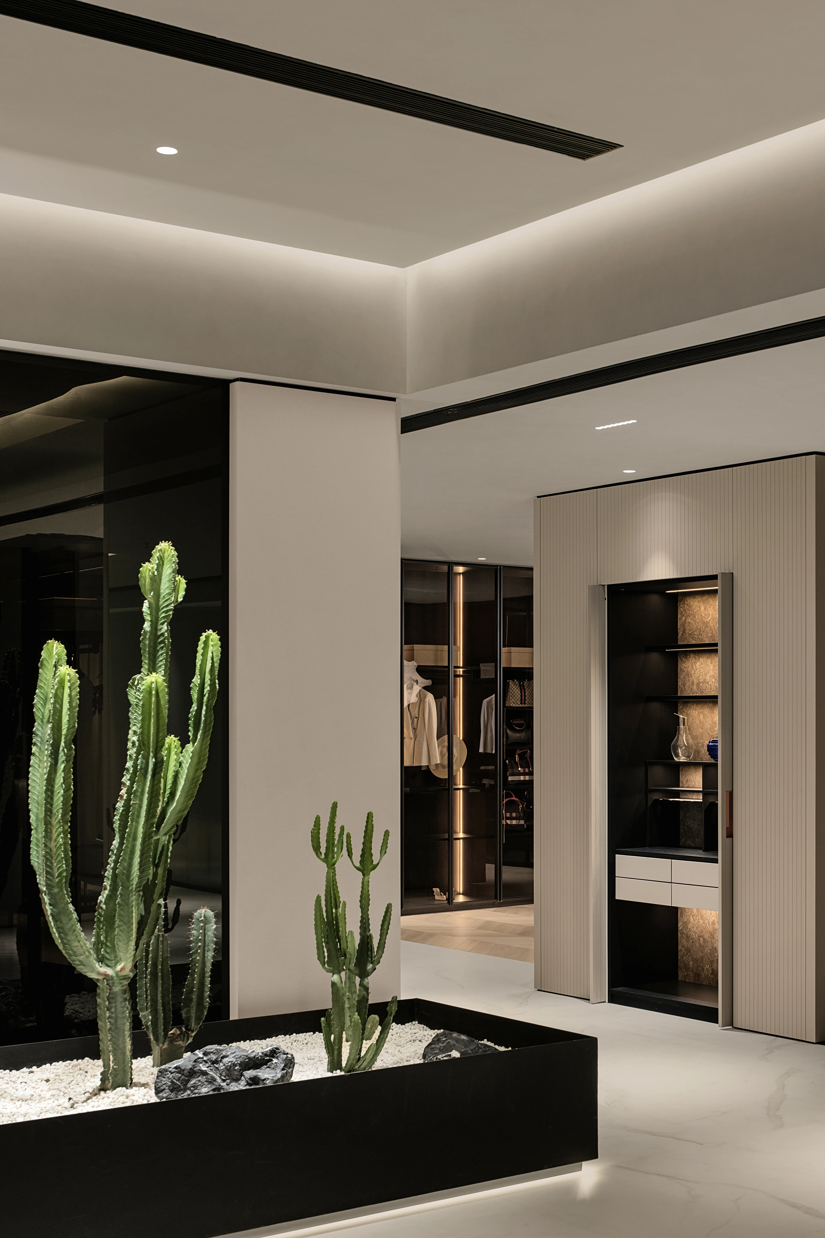 Royana Cixi Showroom