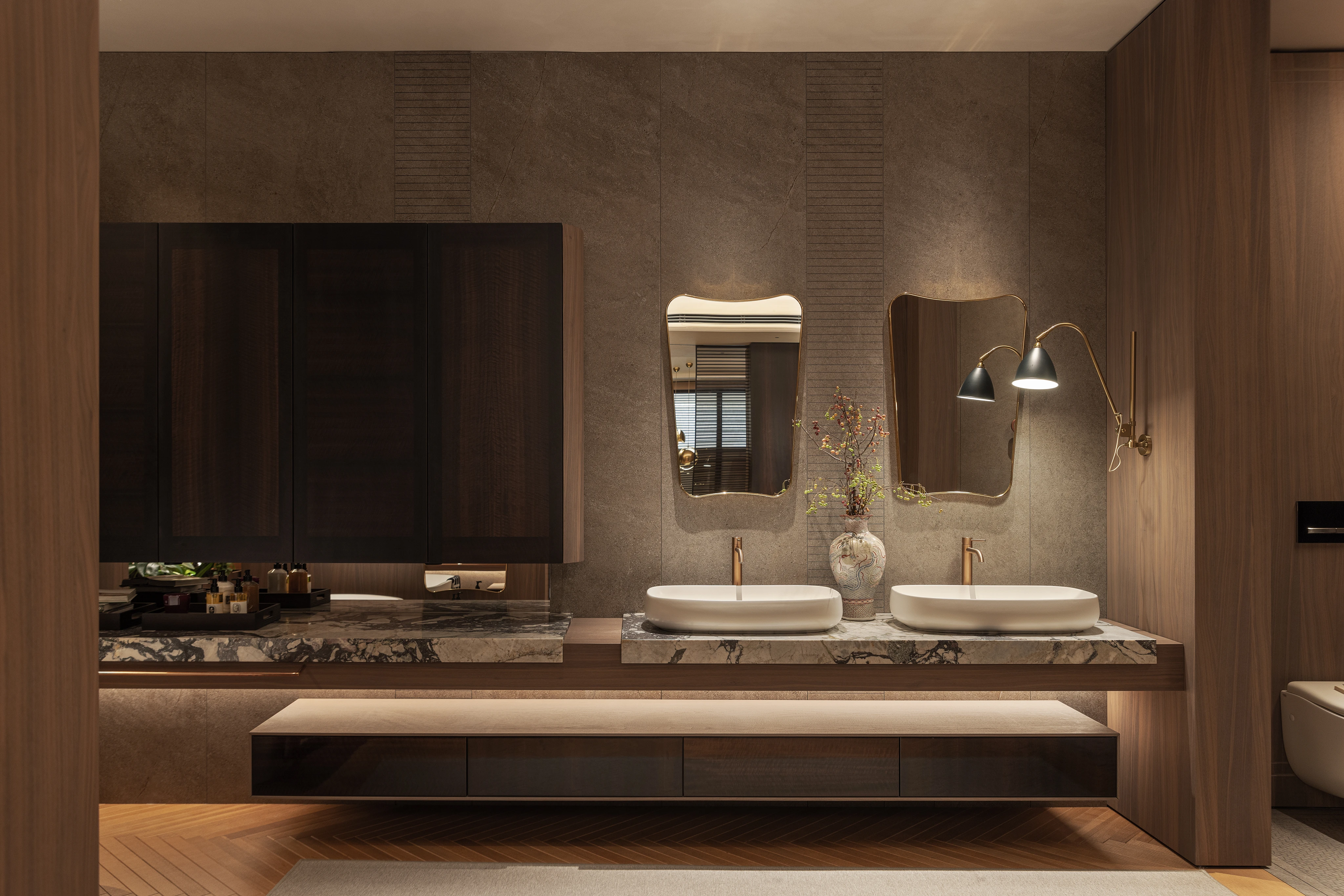 Royana x GUBI Flagship Store